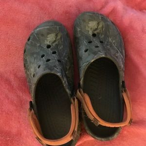 Camo crocs